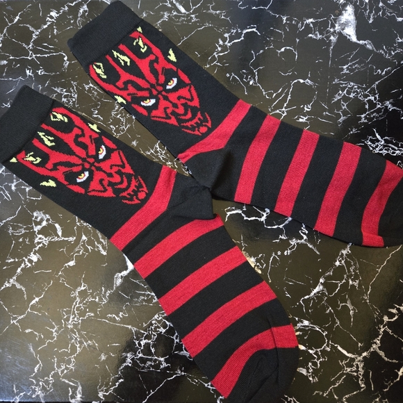 🍒🍒 Star Wars: Darth Maul Crew Socks - Picture 5 of 5